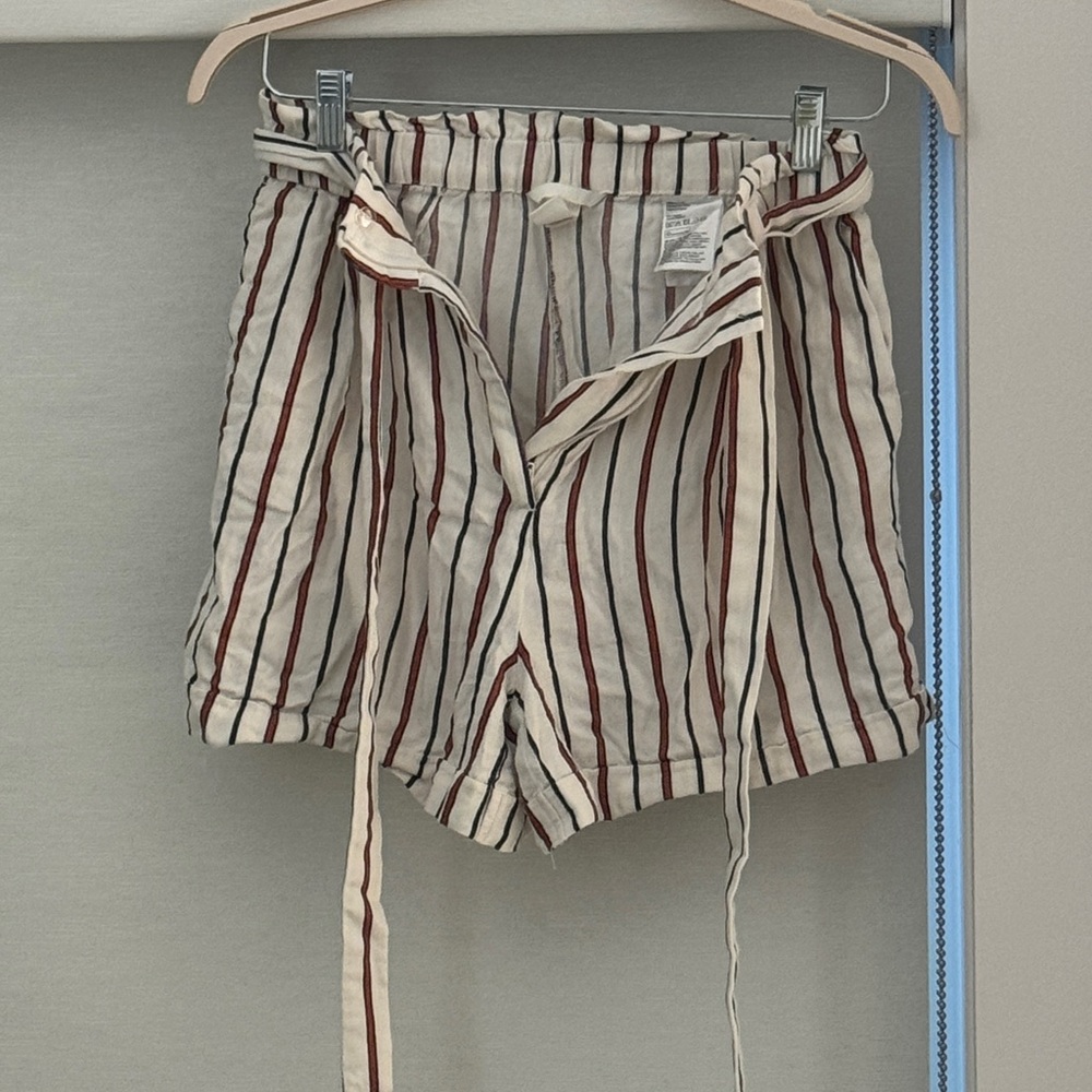 H&M High Waist Striped Shorts - Cream and Brown